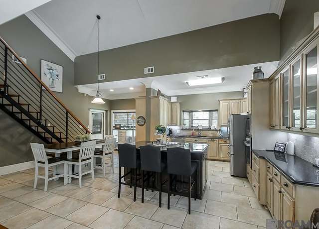 Property at 10373 Gurney Rd, Baker, LA 70714, 3 beds, 2.5 baths