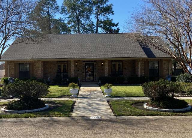 Property at 3725 Lake Laberge Ct, Baton Rouge, LA 70816, 4 beds, 2.5 baths