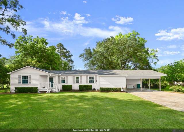 Property at 2925 Church St, Zachary, LA 70791, 3 beds, 2 baths