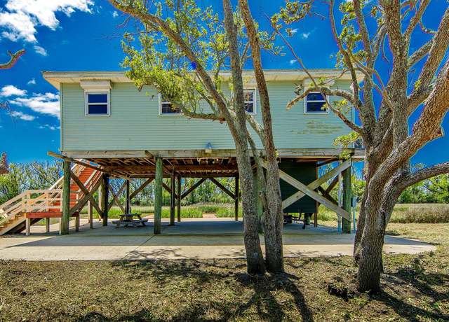 Property at 973 Four Point Rd, Dulac, LA 70353, 3 beds, 2 baths