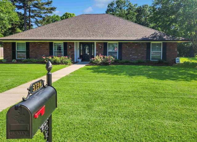 Property at 3134 Woodland Ridge Blvd, Baton Rouge, LA 70816, 4 beds, 2.5 baths