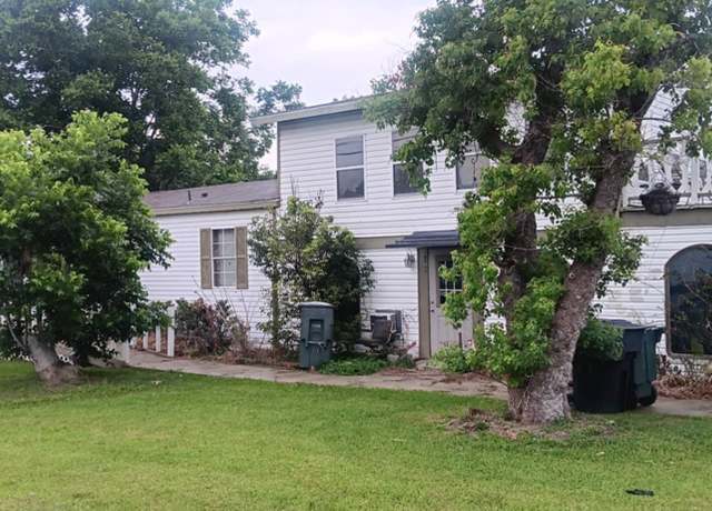 Property at 9707 East Main St, Houma, LA 70363, 2 beds, 2 baths