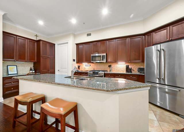 Property at 990 Stanford Ave #415, Baton Rouge, LA 70808, 2 beds, 2 baths
