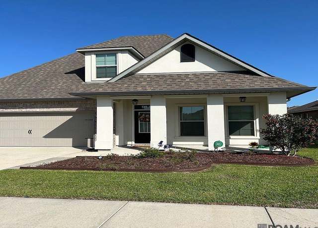 Property at 911 Gentle Wind Dr, Baton Rouge, LA 70820, 4 beds, 3 baths