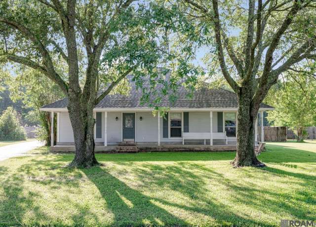 Property at 11818 Pheasantwood Dr, Central, LA 70714, 4 beds, 2 baths