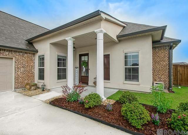 Property at 6302 Soaring Dr, Gonzales, LA 70737, 4 beds, 3 baths