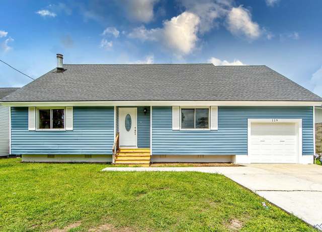 Property at 119 Lydia St, Gray, LA 70359, 3 beds, 2 baths