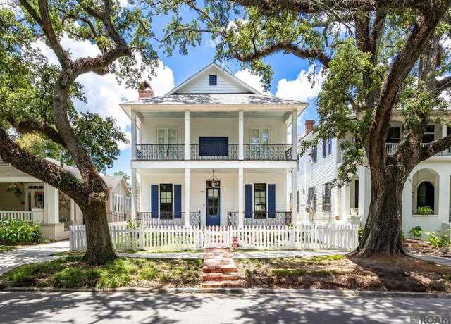 Property at 818 Park Blvd, Baton Rouge, LA 70806, 4 beds, 4 baths