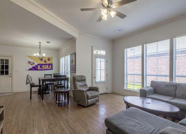 Property at 5267 Eastbay Dr, Baton Rouge, LA 70820, 3 beds, 2 baths