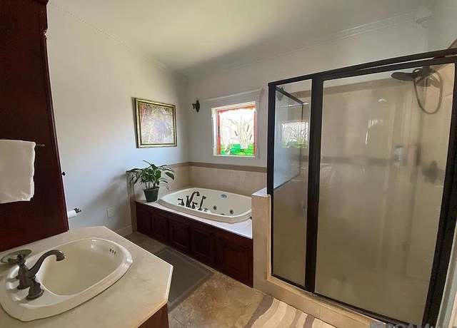 Property at 11182 River Highlands Dr Unit 9B, St Amant, LA 70774, 3 beds, 2 baths