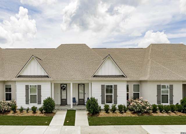 Property at 9558 Creekview Dr, Baton Rouge, LA 70836, 3 beds, 2 baths