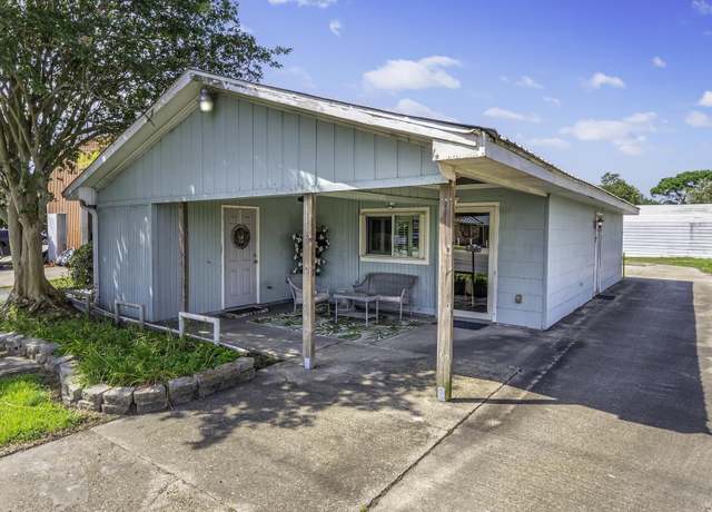 Property at 1118 Grand Caillou Rd, Houma, LA 70363, 5 beds, 3 baths