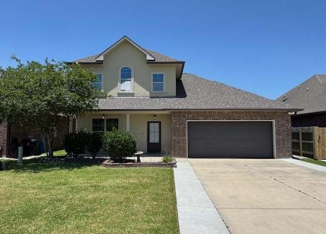 Property at 445 Christopher Dr, Houma, LA 70364, 4 beds, 2.5 baths