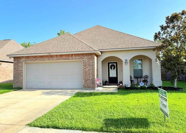 Property at 17443 Waterloo Dr, Saint George, LA 70817, 3 beds, 2 baths
