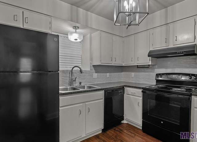 Property at 1755 College Dr #226, Baton Rouge, LA 70808, 2 beds, 2 baths
