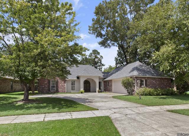 Property at 18107 Ferry Lane Ave, Baton Rouge, LA 70816, 4 beds, 2.5 baths