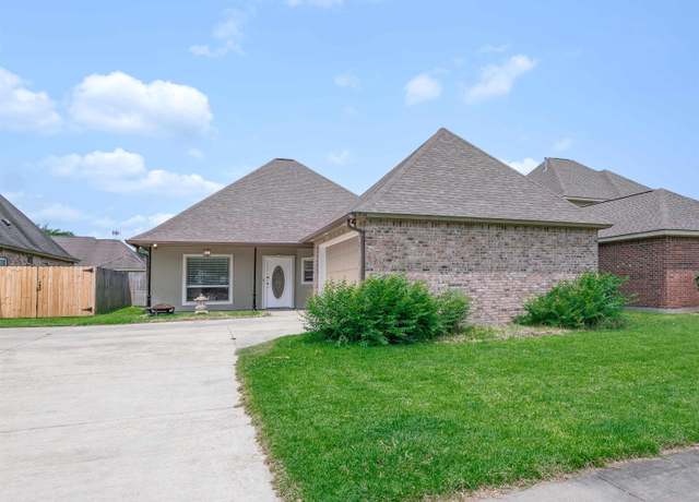 Property at 7014 Beau Darren Dr, Baton Rouge, LA 70817, 3 beds, 2 baths