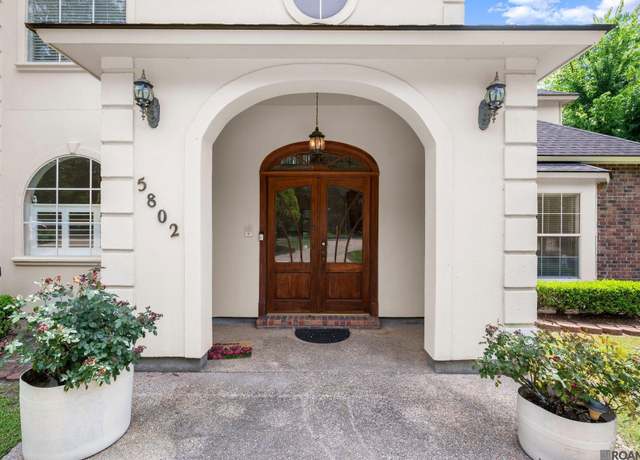 Property at 5802 Highland Rd, Baton Rouge, LA 70808, 4 beds, 3.5 baths
