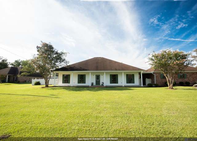 Property at 14015 A Poirrier Rd, Gonzales, LA 70737, 3 beds, 2 baths