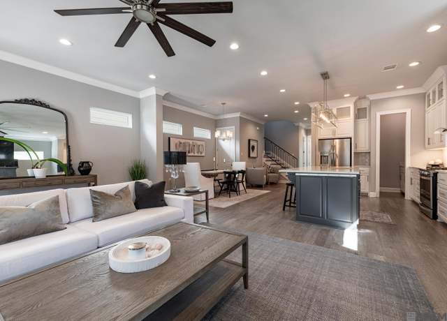 Property at 817 St Rose Ave, Baton Rouge, LA 70806, 4 beds, 3 baths
