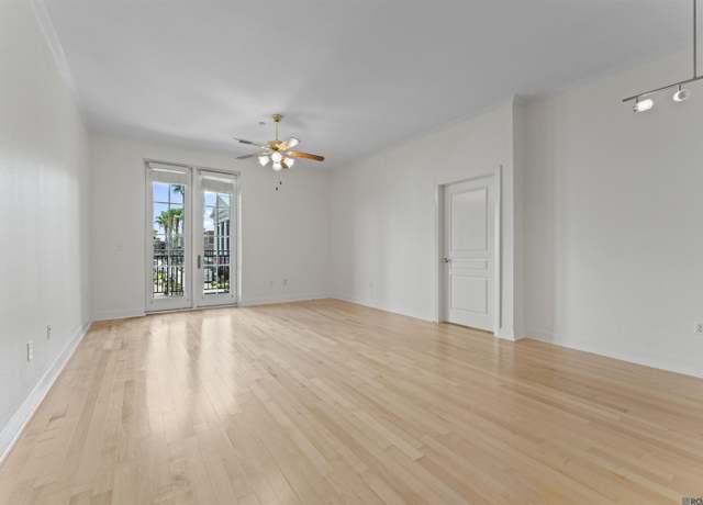 Property at 7707 Bluebonnet Blvd #218, Baton Rouge, LA 70810, 2 beds, 2 baths