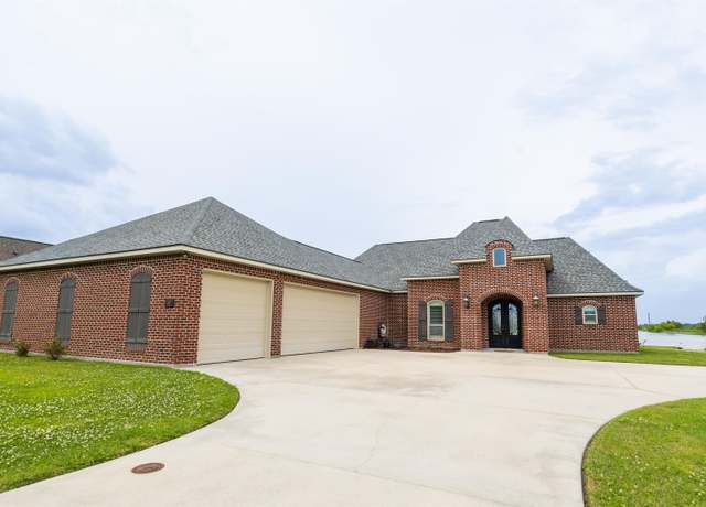 Property at 497 Glenwild Dr, Thibodaux, LA 70301, 3 beds, 2 baths