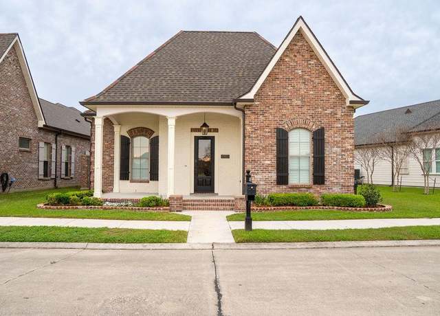 Property at 323 Rue St Rachel, Houma, LA 70360, 3 beds, 2 baths