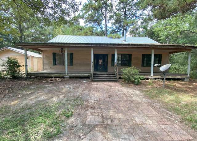 Property at 44327 Marie Dr, Hammond, LA 70403, 4 beds, 2 baths