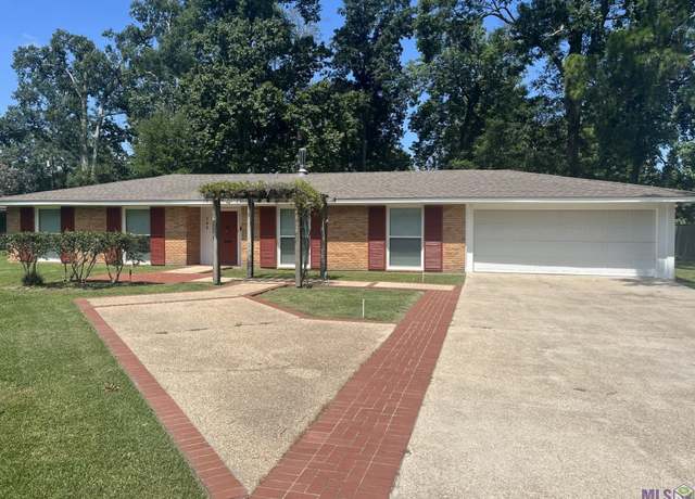 Property at 744 Elizabeth Dr, Baton Rouge, LA 70815, 3 beds, 2 baths