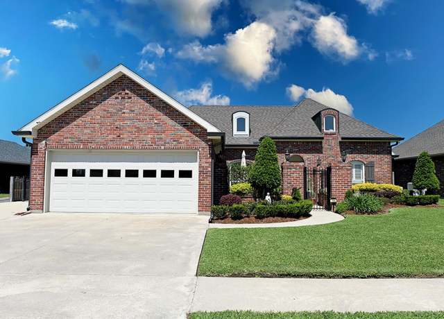 Property at 188 Lansdown Dr, Houma, LA 70360, 4 beds, 2.5 baths