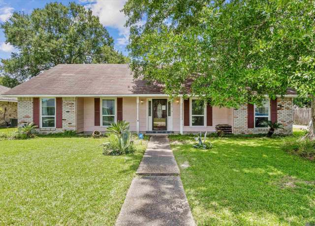 Property at 4217 Norwich Dr, Baton Rouge, LA 70814, 3 beds, 2 baths