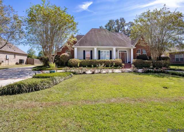 Property at 6924 Hunters Way, Denham Springs, LA 70726, 3 beds, 2.5 baths