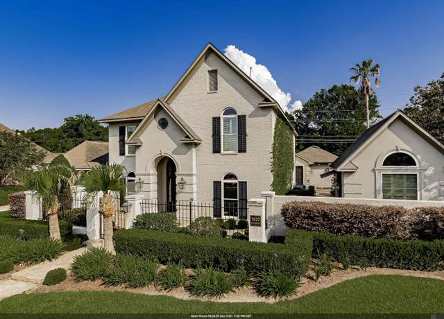 Property at 7027 Woodstock Dr, Baton Rouge, LA 70809, 4 beds, 4.5 baths