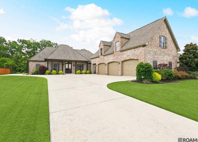 Property at 11081 Toria Ln, St Amant, LA 70774, 4 beds, 4 baths
