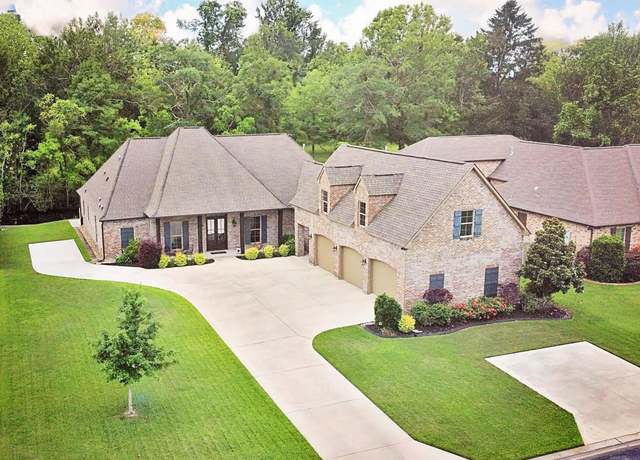 Property at 11081 Toria Ln, St Amant, LA 70774, 4 beds, 4 baths