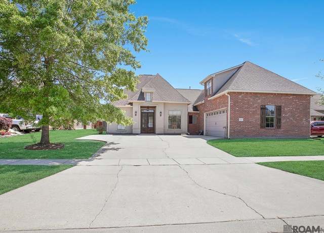 Property at 4250 Hidden Pass Dr, Zachary, LA 70791, 4 beds, 3 baths
