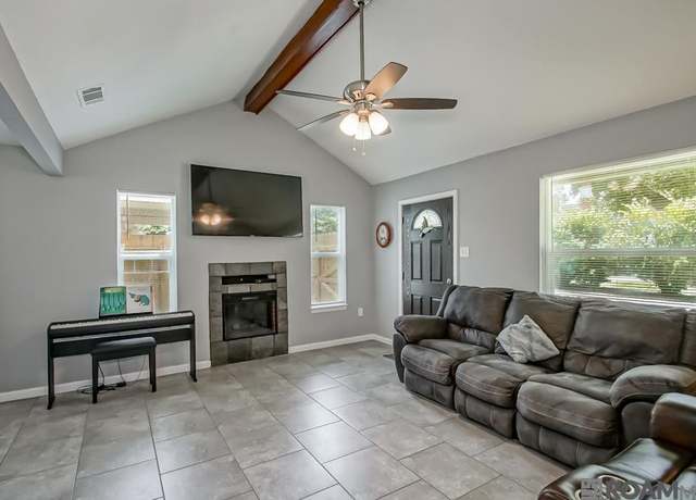 Property at 7391 Homer Knost Rd, Watson, LA 70706, 3 beds, 1.5 baths