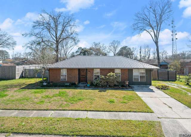 Property at 2309 Park Cir, Baton Rouge, LA 70819, 3 beds, 2 baths