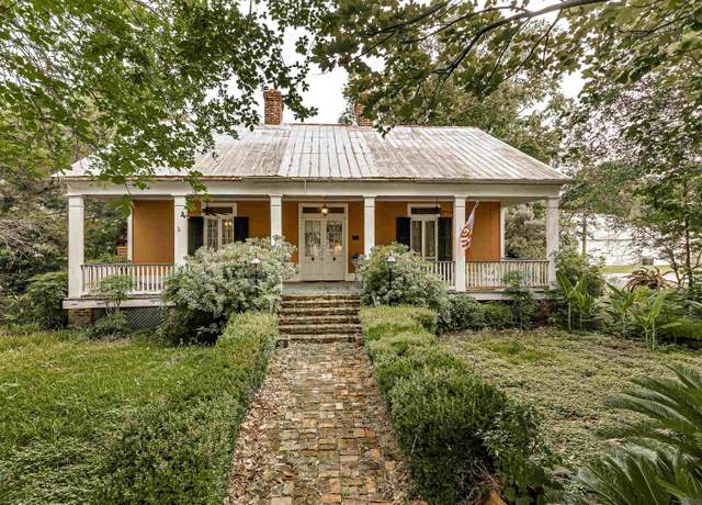 Property at 405 Richey St, New Roads, LA 70760, 3 beds, 4 baths