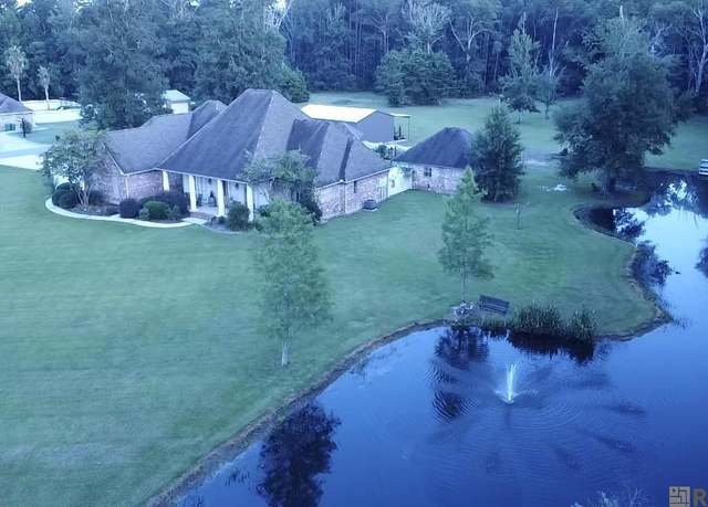 Property at 32393 Cane Market Rd, Walker, LA 70785, 3 beds, 2.5 baths