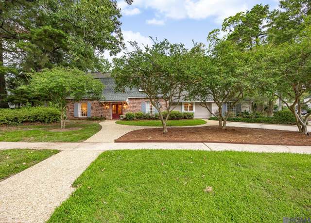 Property at 931 Woodstone Dr, Baton Rouge, LA 70809, 4 beds, 3.5 baths