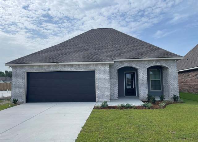 Property at 262 Sophie Dr, Houma, LA 70364, 3 beds, 2 baths