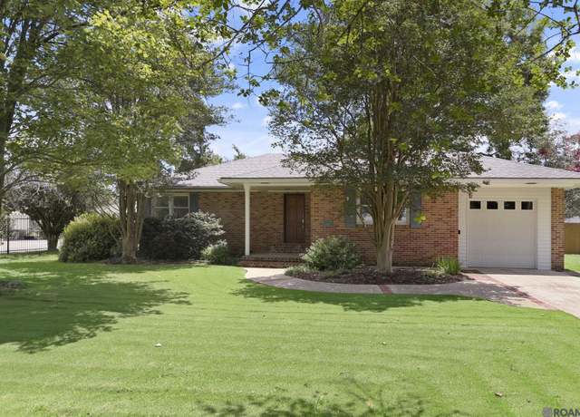 Property at 1151 E Riveroaks Dr, Baton Rouge, LA 70815, 2 beds, 1 bath