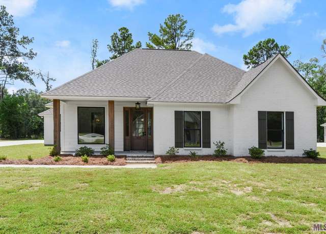 Property at 7234 Riverbank Dr, Denham Springs, LA 70706, 4 beds, 2.5 baths