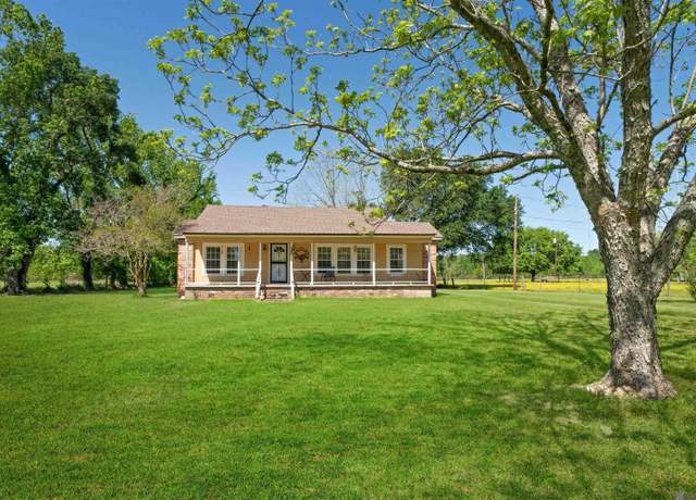 Property at 2015 Old Baker Rd, Zachary, LA 70791, 2 beds, 1 bath