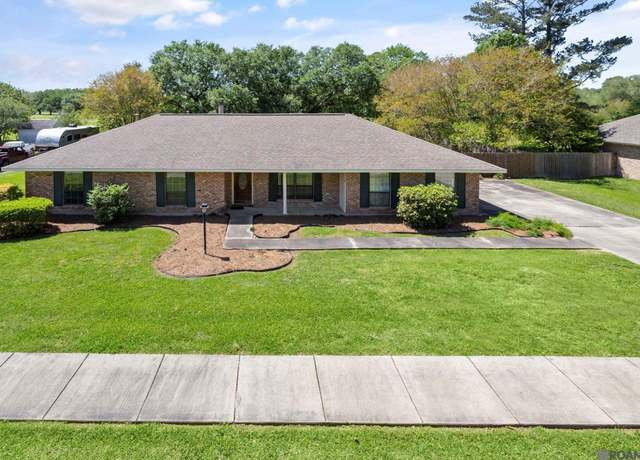 Property at 6545 Fennwood Dr, Zachary, LA 70791, 3 beds, 2 baths
