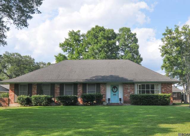 Property at 5057 Whitehaven St, Baton Rouge, LA 70808, 3 beds, 2 baths