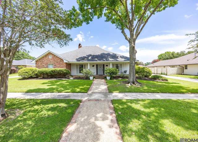 Property at 448 E Woodruff Dr, Baton Rouge, LA 70808, 4 beds, 2.5 baths