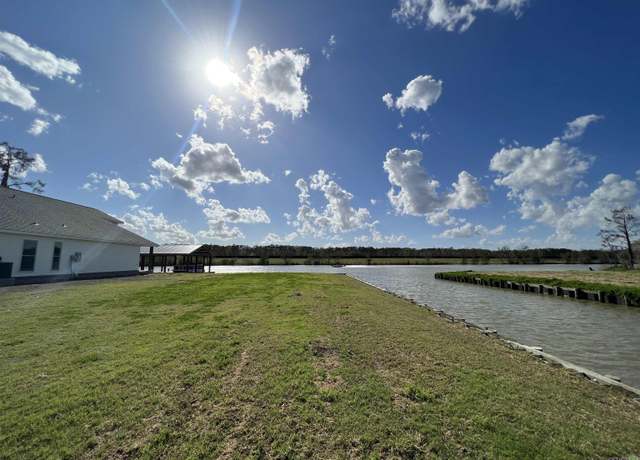 Property at 128 Pier 19 Dr, Pierre Part, LA 70339