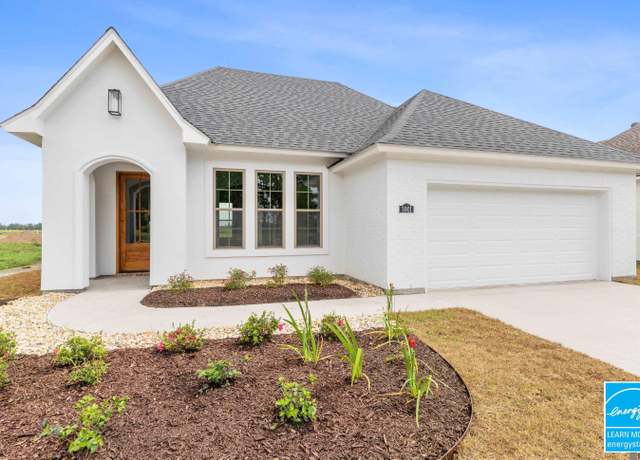 Property at 3901 Waterbury Ave, Baton Rouge, LA 70810, 3 beds, 2 baths